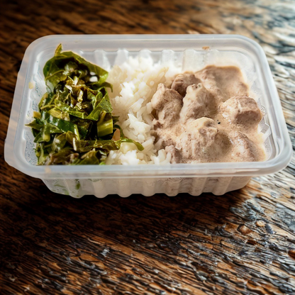 Alcatra ao molho de gorgonzola com arroz e couve