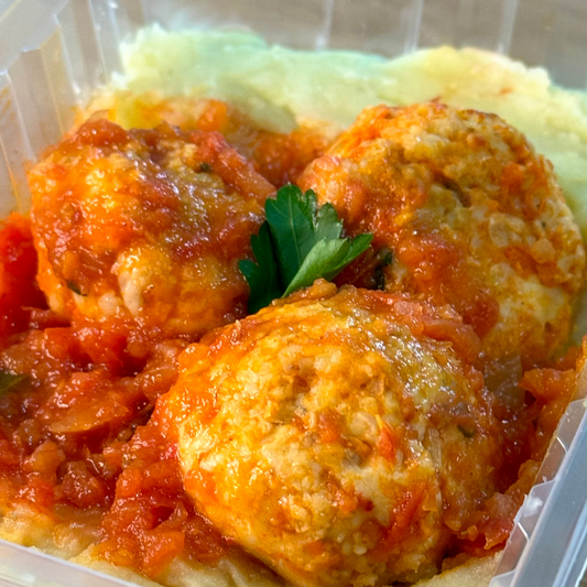 Almôndegas de Frango com purê de batata doce