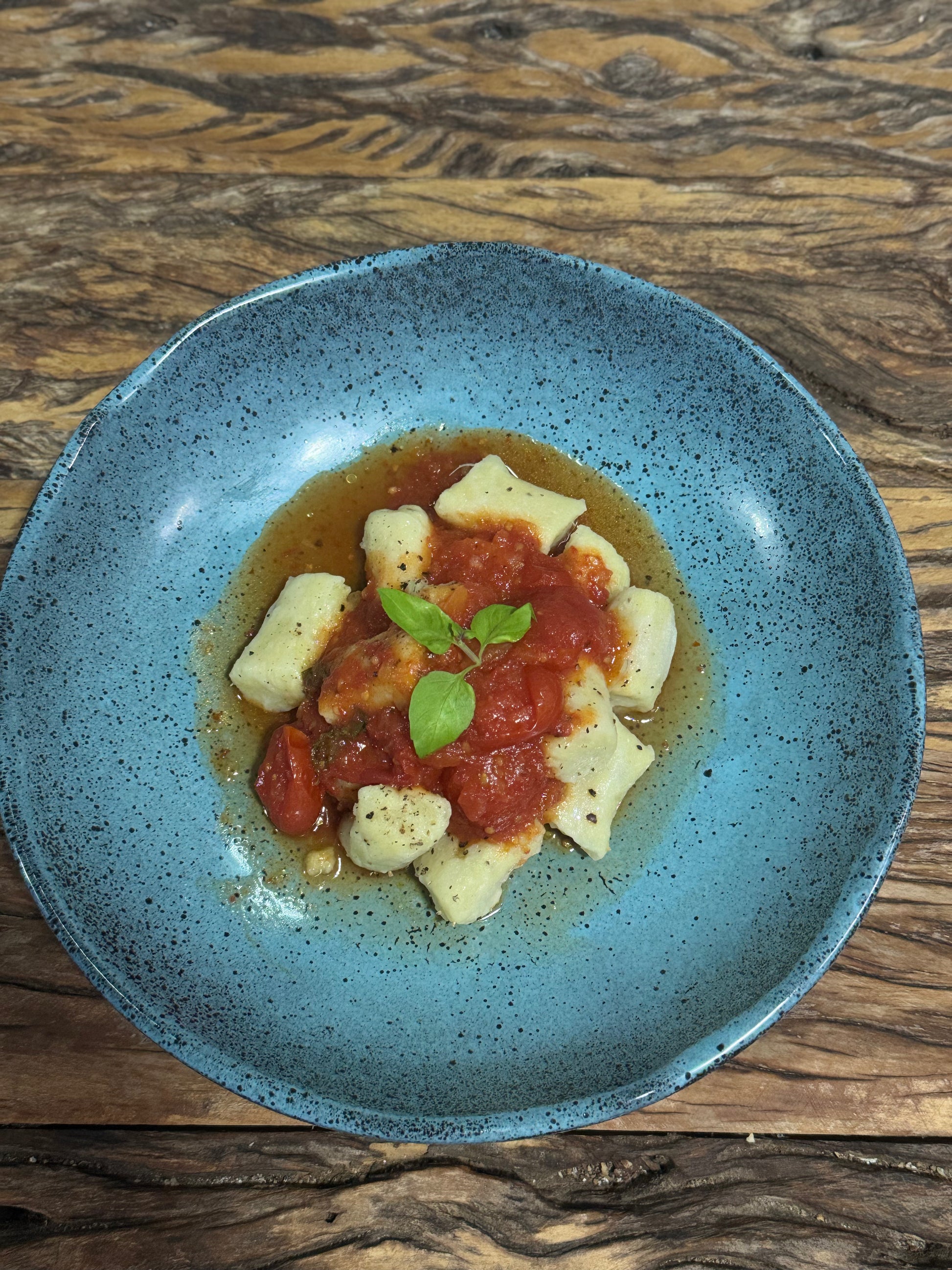 Nhoque de batata doce com molho de tomate - NahTerra