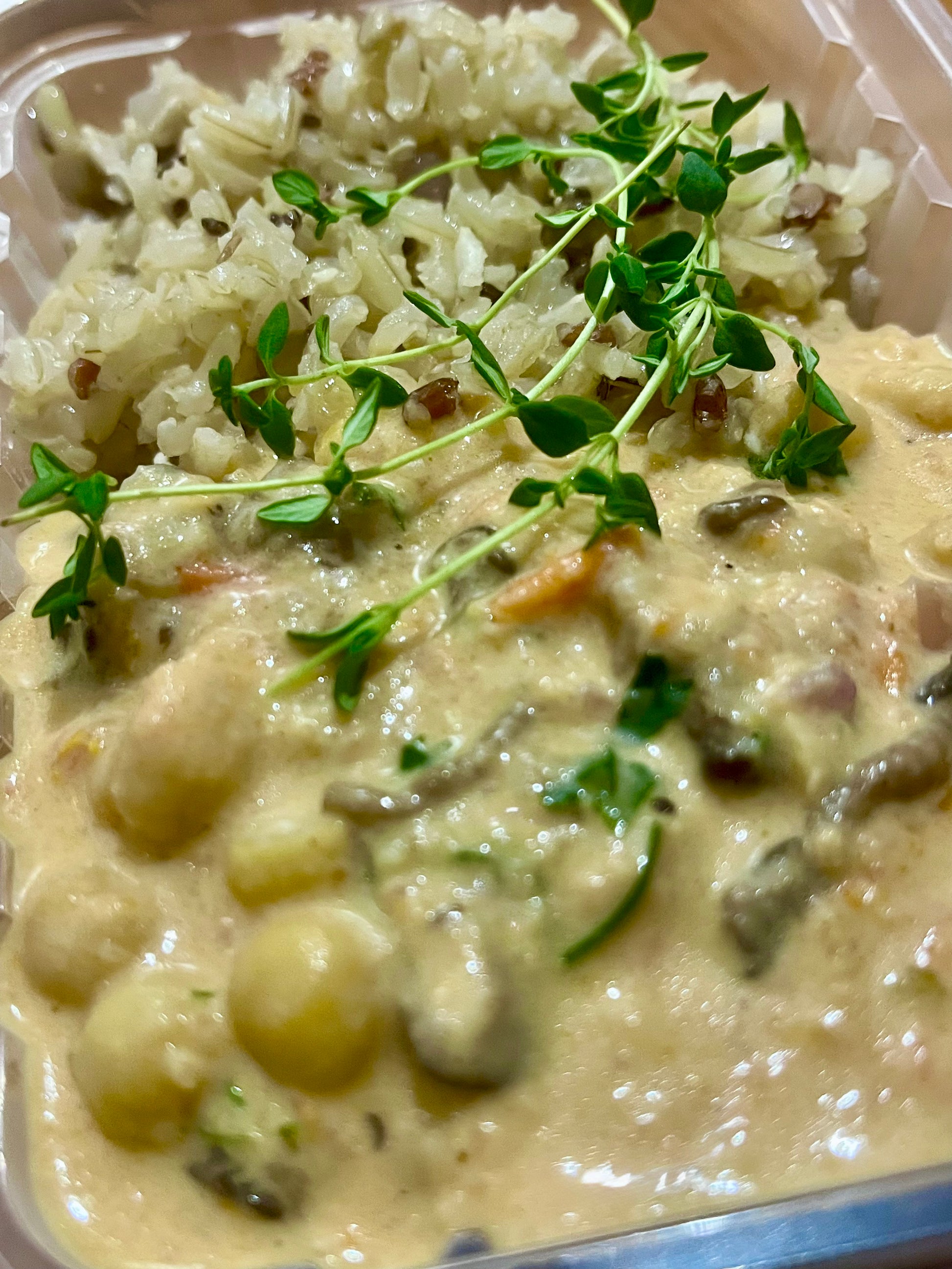 Strogonoff de grão de bico com cogumelos - NahTerra