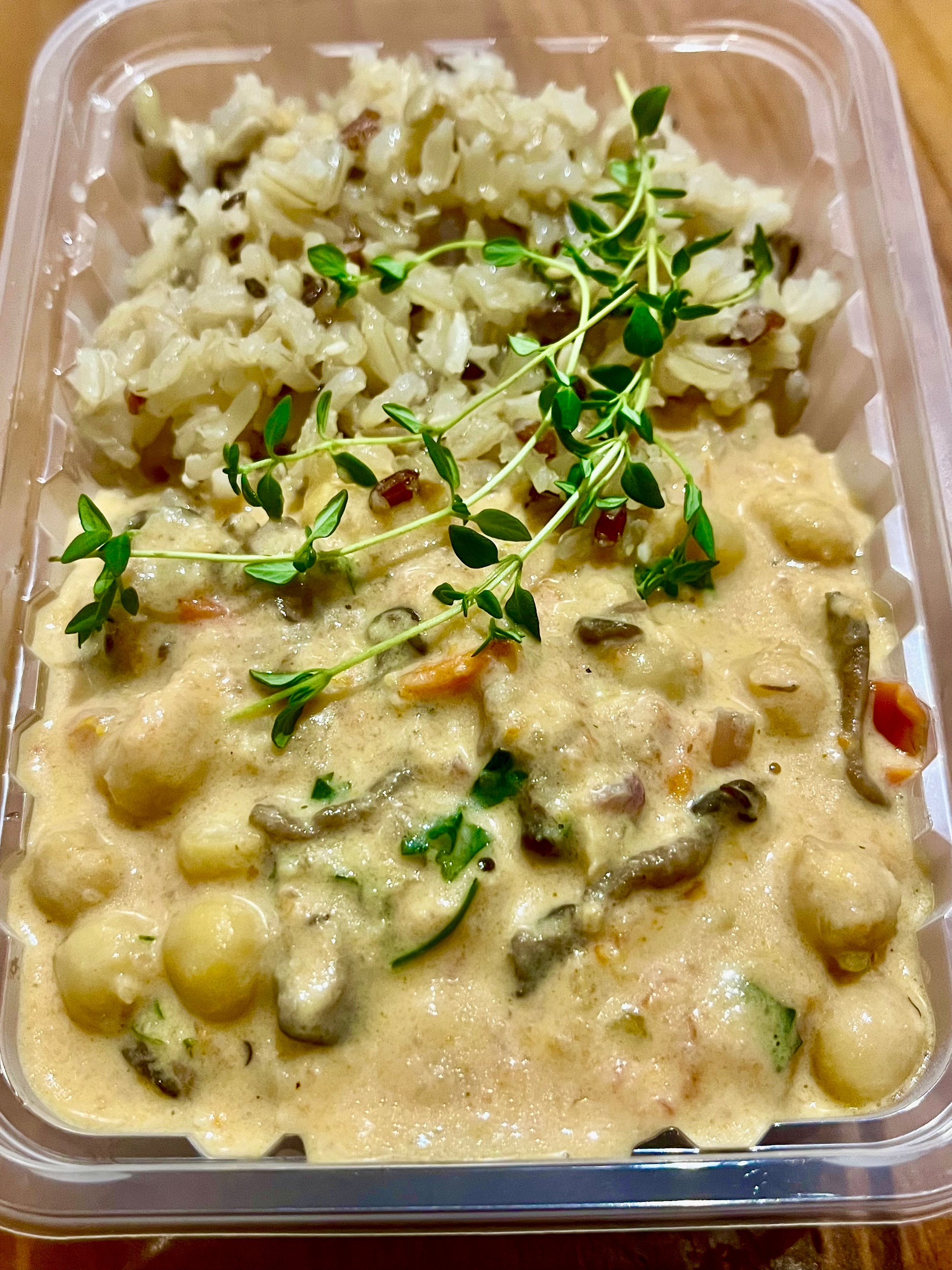 Strogonoff de grão de bico com cogumelos - NahTerra